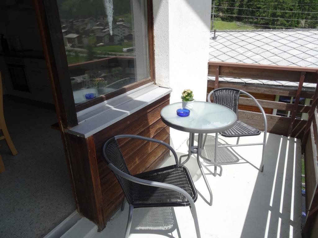 Apartments Carmena Saas-Grund Ngoại thất bức ảnh